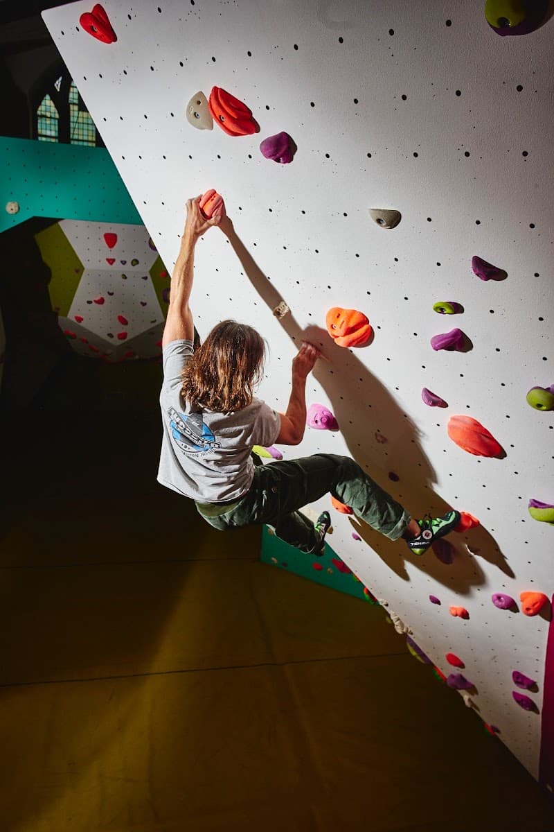 3 Wise Monkeys Climbing Centre in Fort William, specialty coffee cafe