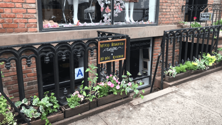 ad hoc : cafe in New York City, specialty coffee cafe
