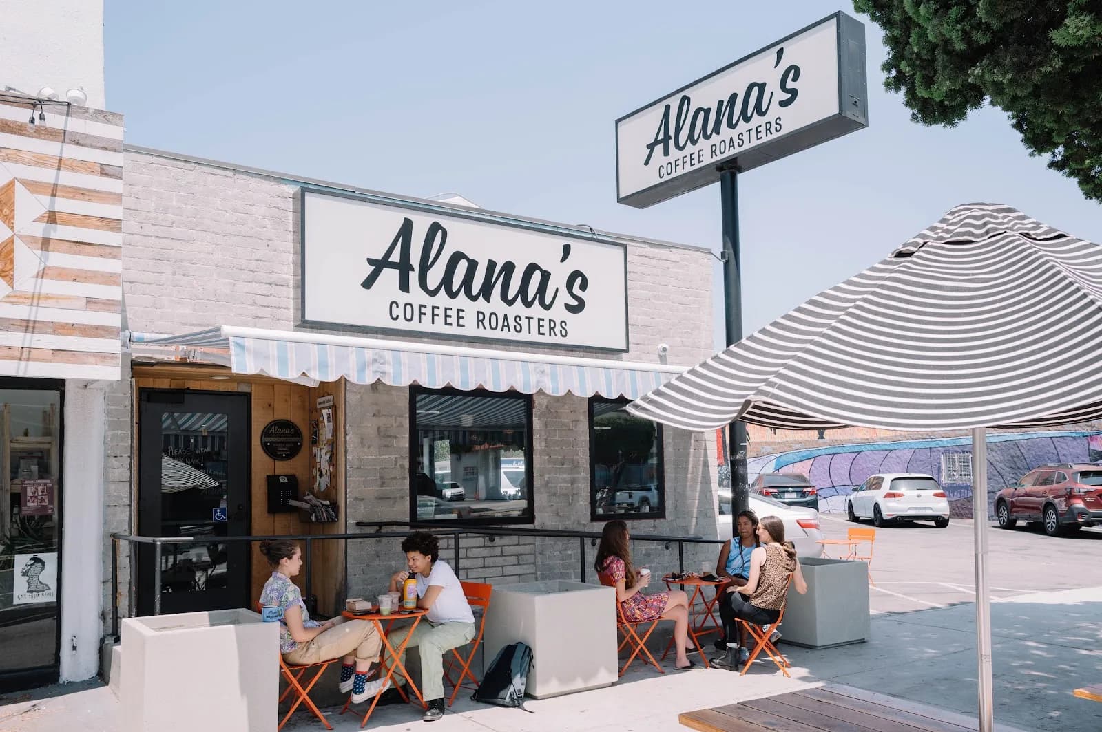 Alana's Coffee Roasters in Los Angeles, specialty coffee cafe