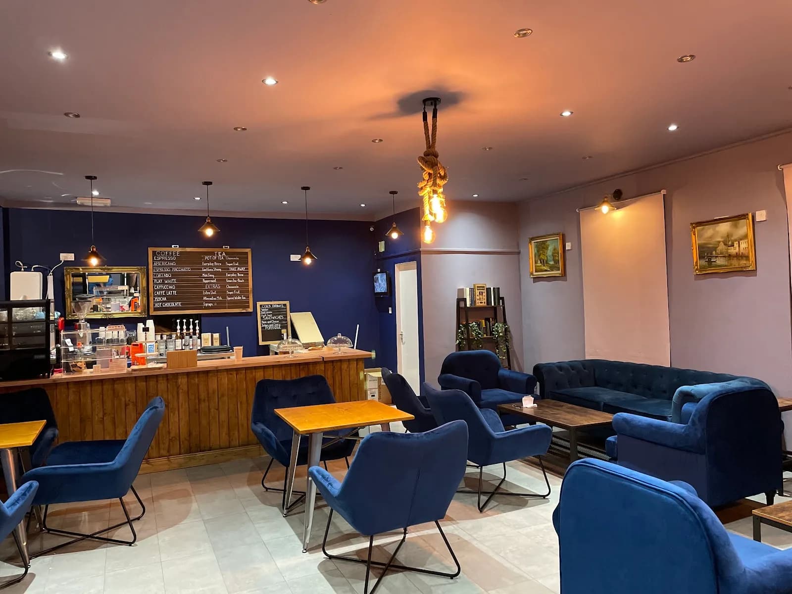 Ana’s Coffee Shop in Wolverhampton, specialty coffee cafe