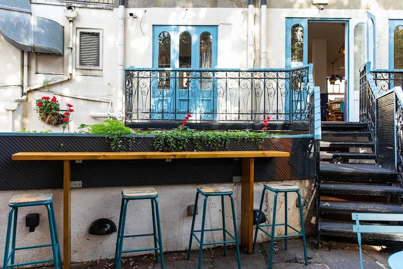 Arcobaleno in Brighton and Hove, specialty coffee cafe