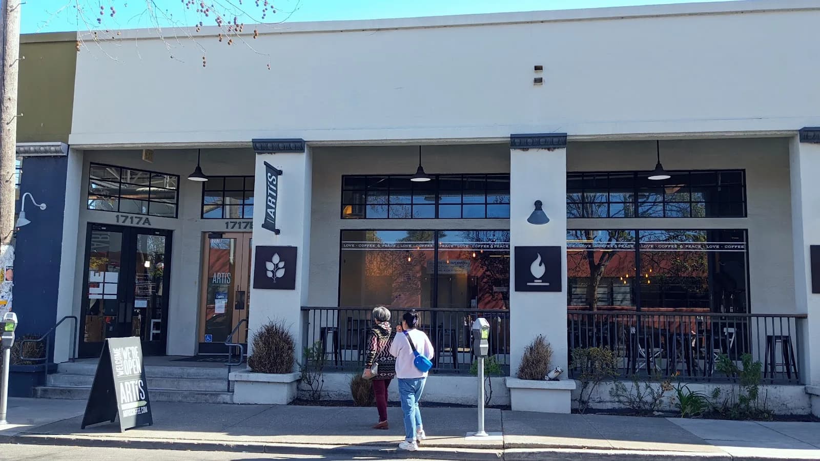Artís Coffee in San Francisco, specialty coffee cafe