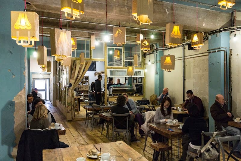Artisan Coffee School in London, specialty coffee cafe