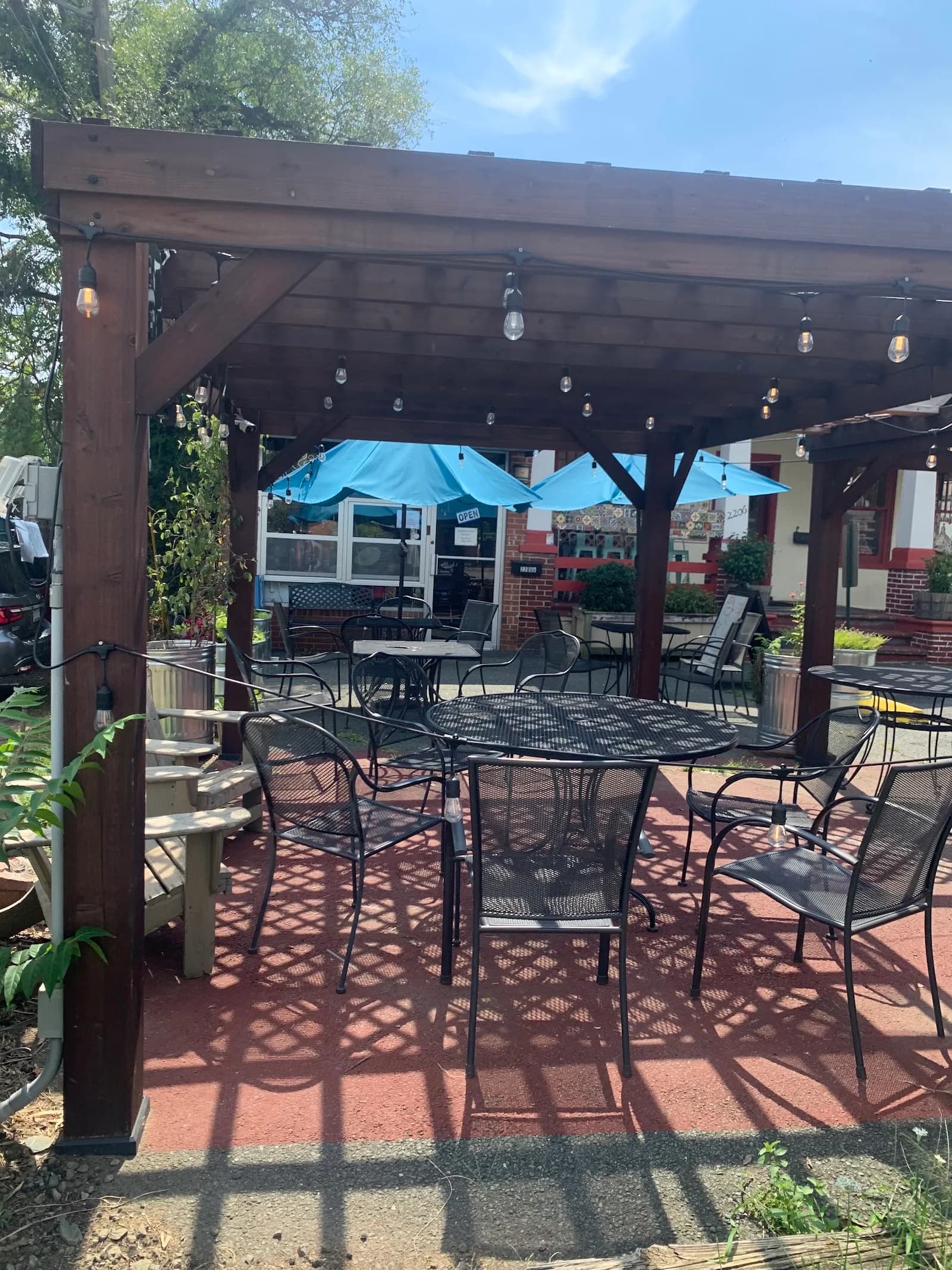 Atlas Coffee in Charlottesville, specialty coffee cafe