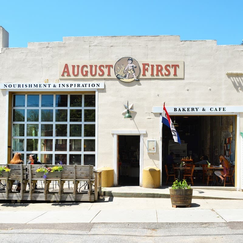 August First in Burlington, specialty coffee cafe
