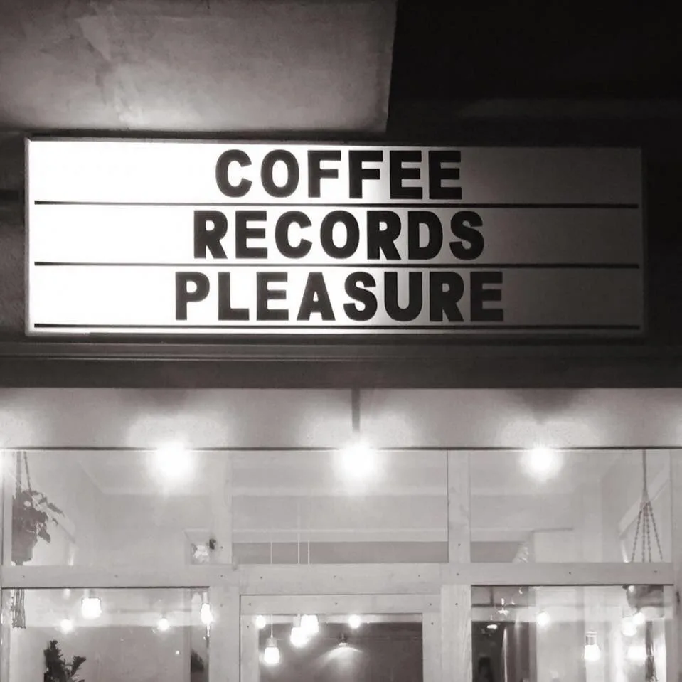BANKERT. Vinyl-Café in Berlin, specialty coffee cafe