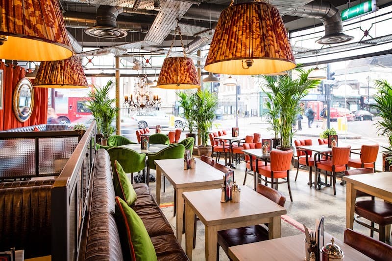 Bill's Greenwich Restaurant in London, specialty coffee cafe