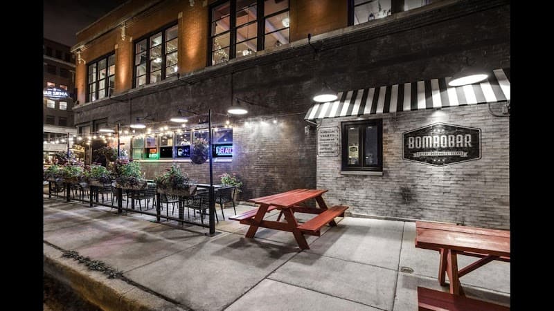 BomboBar in Chicago, specialty coffee cafe