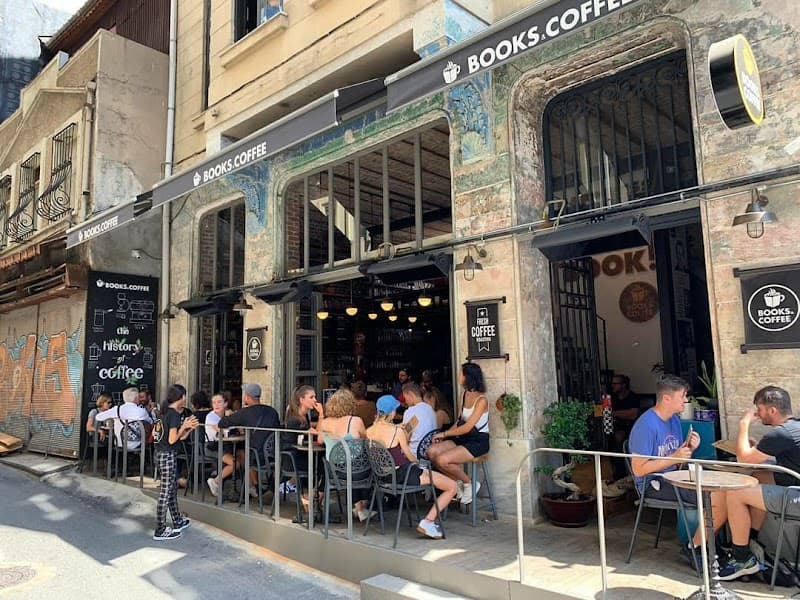 Books & Coffee Karaköy in Istanbul, specialty coffee cafe