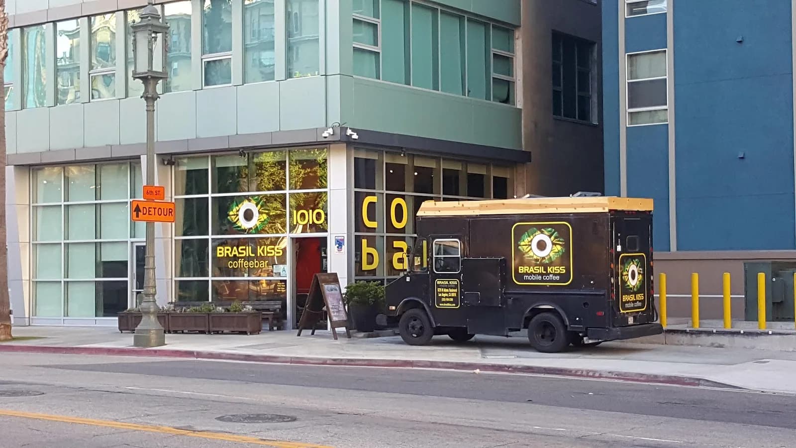 Brasil Kiss Coffeebar in Los Angeles, specialty coffee cafe