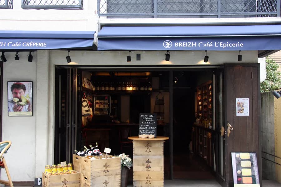 BREIZH Café Crêperie Omotesando in Tokyo, specialty coffee cafe