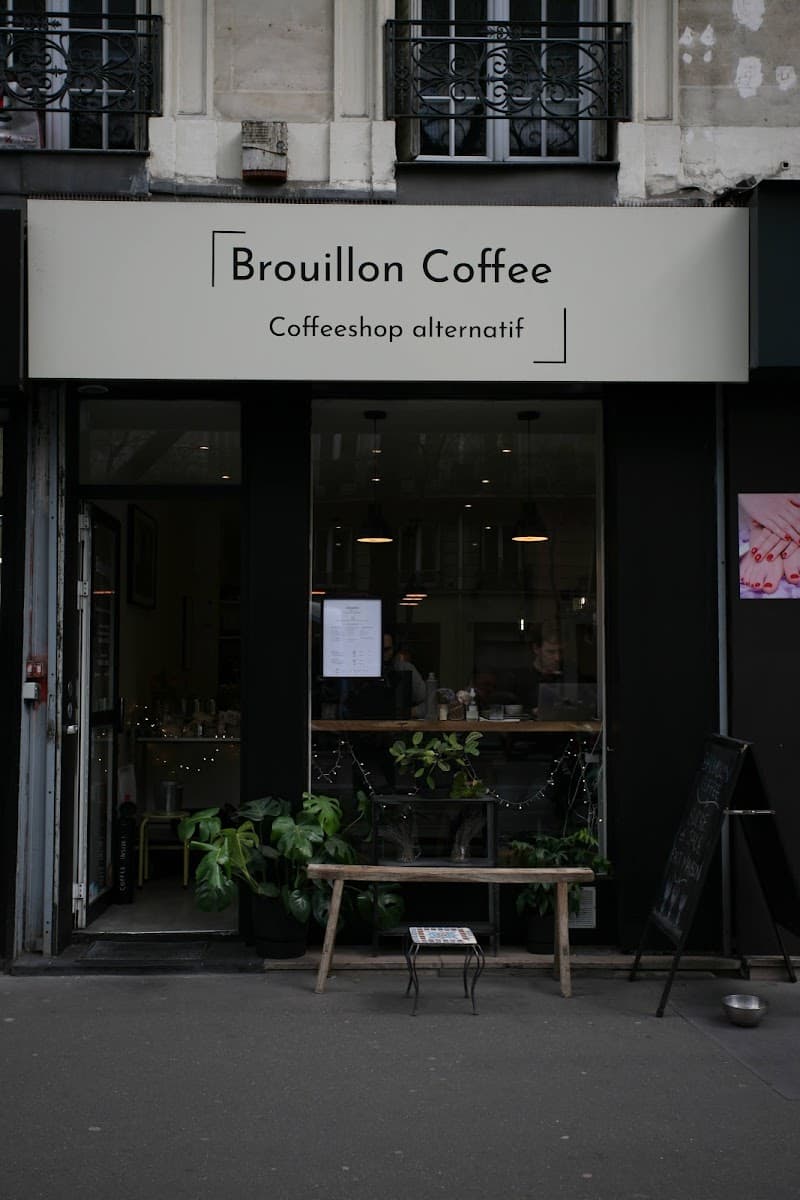 Brouillon Coffee in Paris, specialty coffee cafe