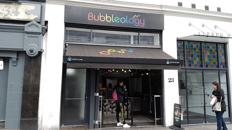 Bubbleology in London, specialty coffee cafe