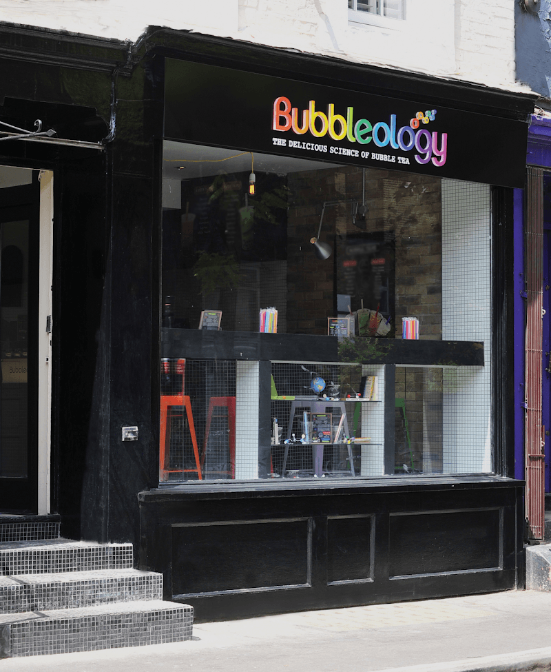 Bubbleology Notting Hill in London, specialty coffee cafe