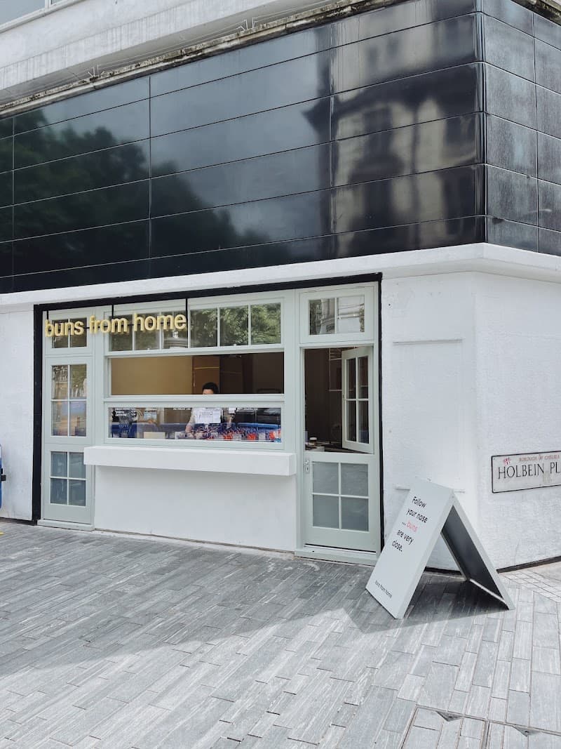 Buns & Berries in London, specialty coffee cafe