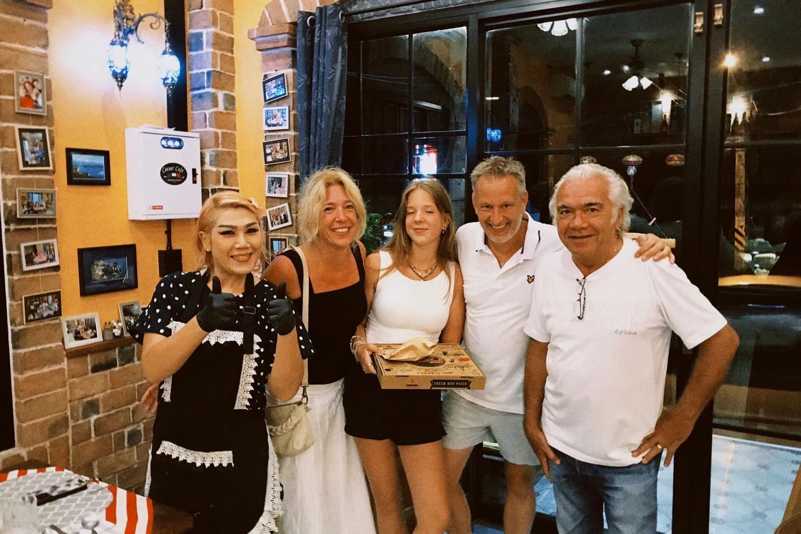 Caesar Cafe' in Koh Samui, specialty coffee cafe