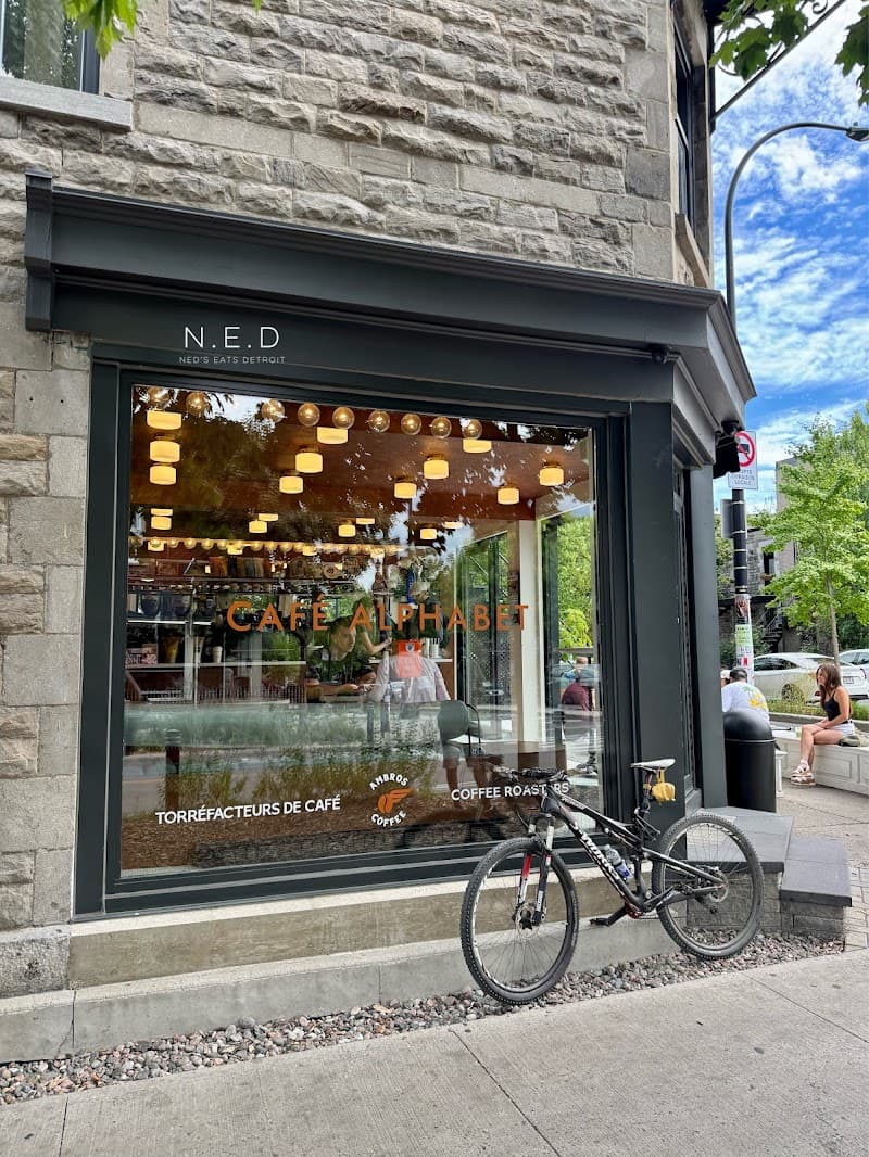 Café Alphabet in Montreal, specialty coffee cafe