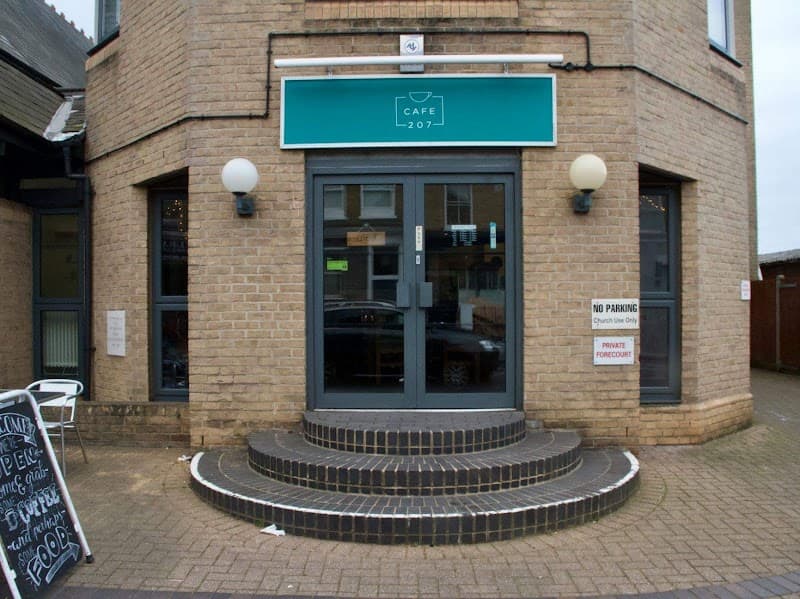 Cafe 207 in London, specialty coffee cafe