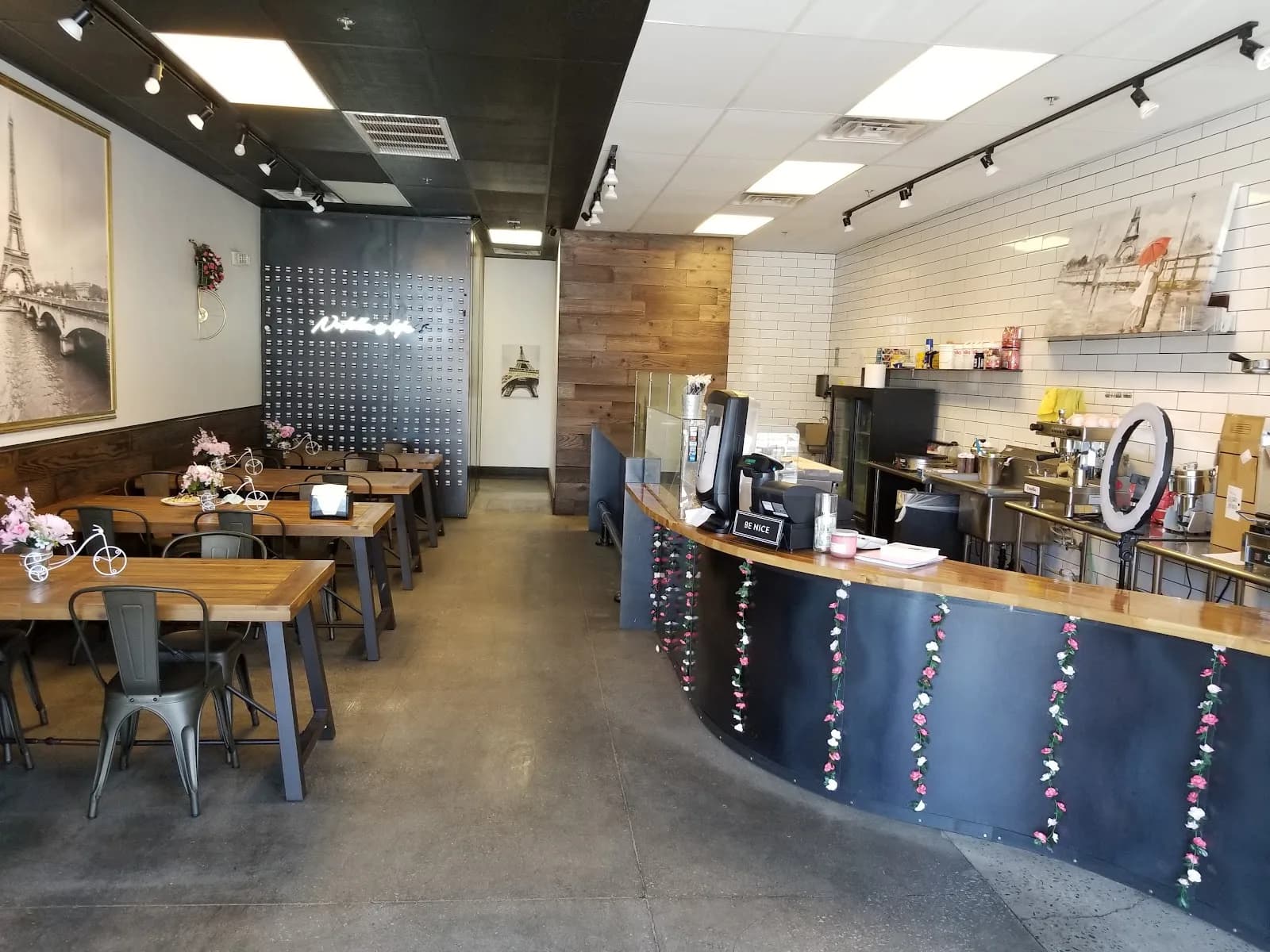 Cafe de Flores in Las Vegas, specialty coffee cafe