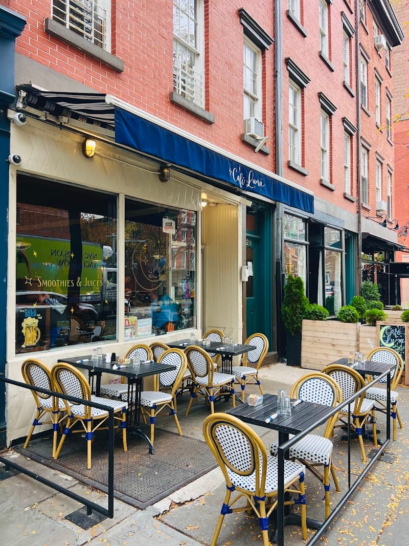 Cafe Luna in New York City, specialty coffee cafe