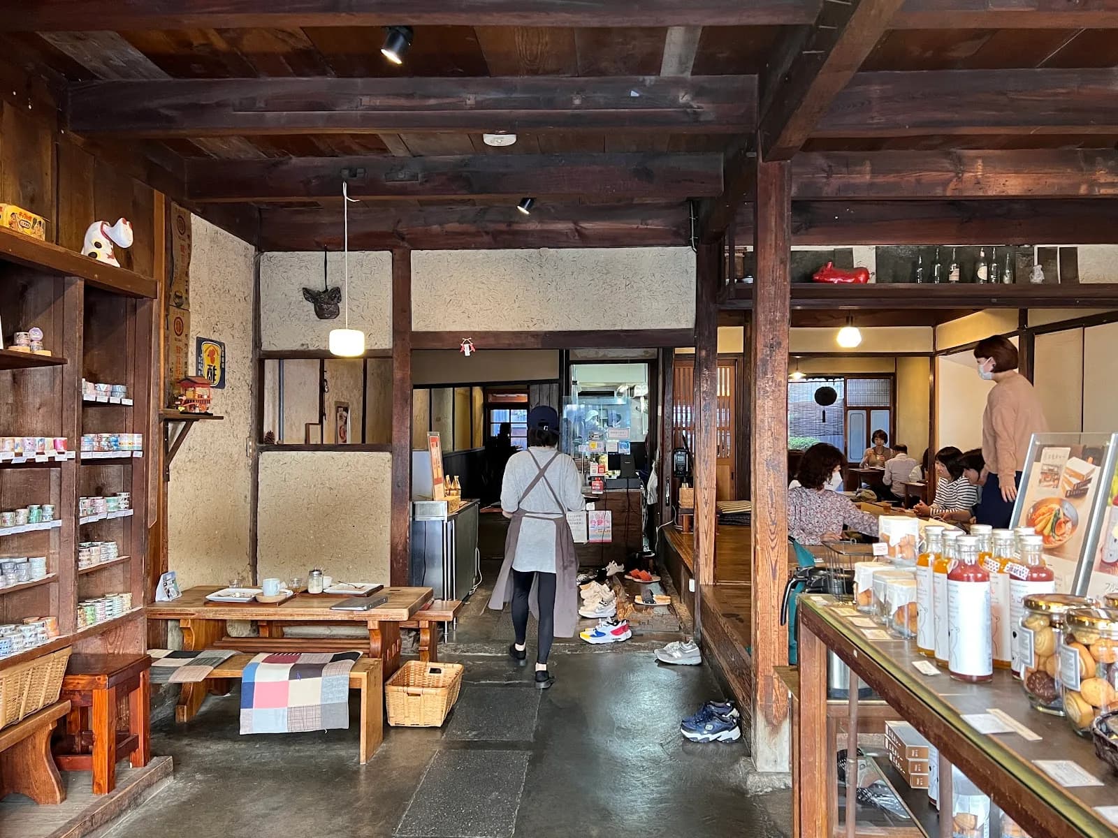 Cafe Miyake Shouten in Kurashiki, specialty coffee cafe