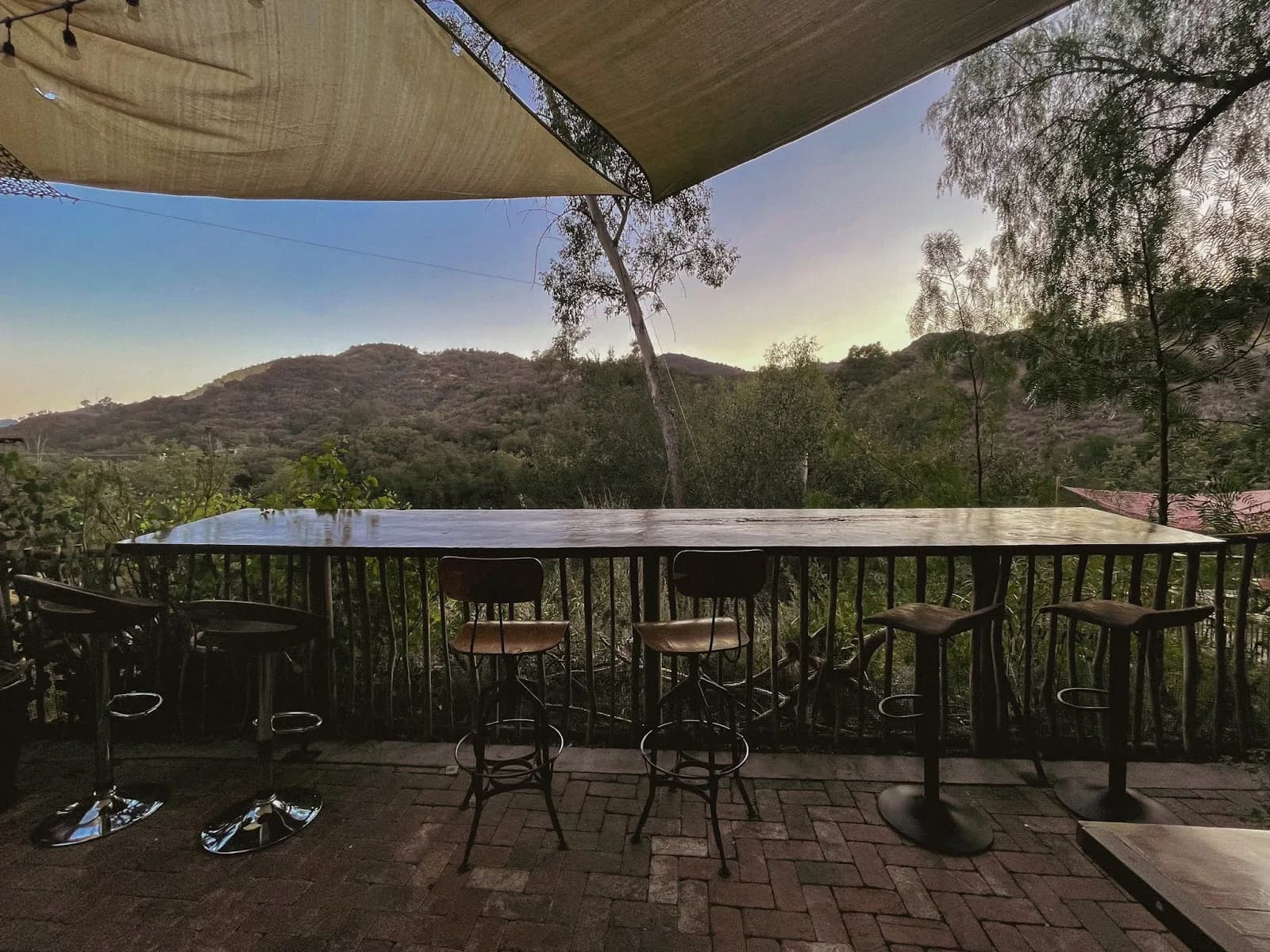 Cafe on 27 in Los Angeles, specialty coffee cafe