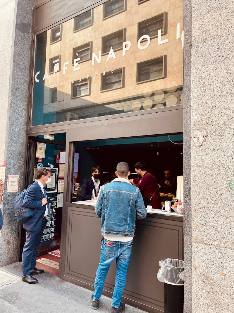 Caffè Napoli Giardino in Milan, specialty coffee cafe