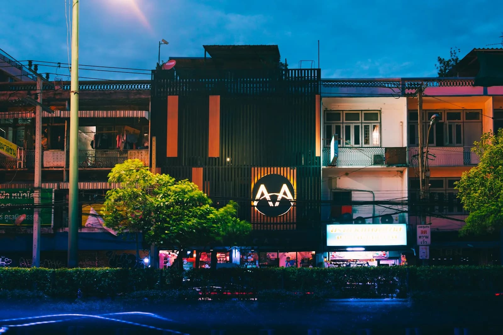 Cazz coffee shop in Bangkok, specialty coffee cafe