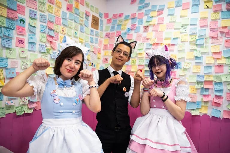 Chest of Wonders - Maid café in São Paulo, specialty coffee cafe