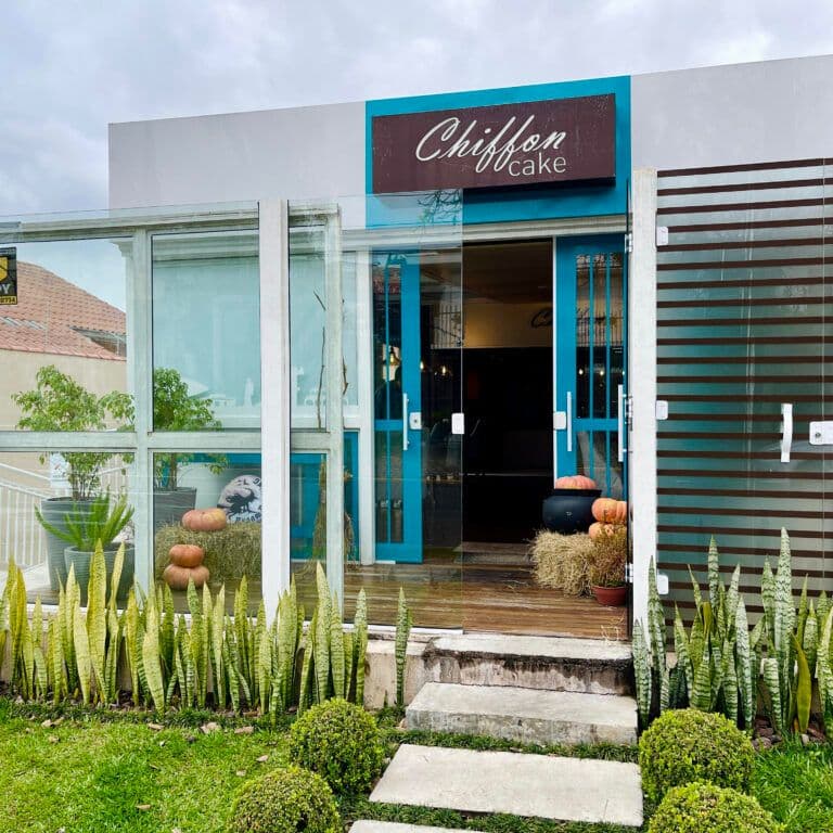 Chiffon Cake in Curitiba, specialty coffee cafe