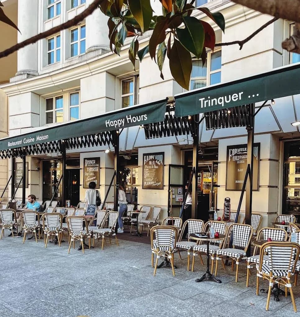 Choubidou in Paris, specialty coffee cafe