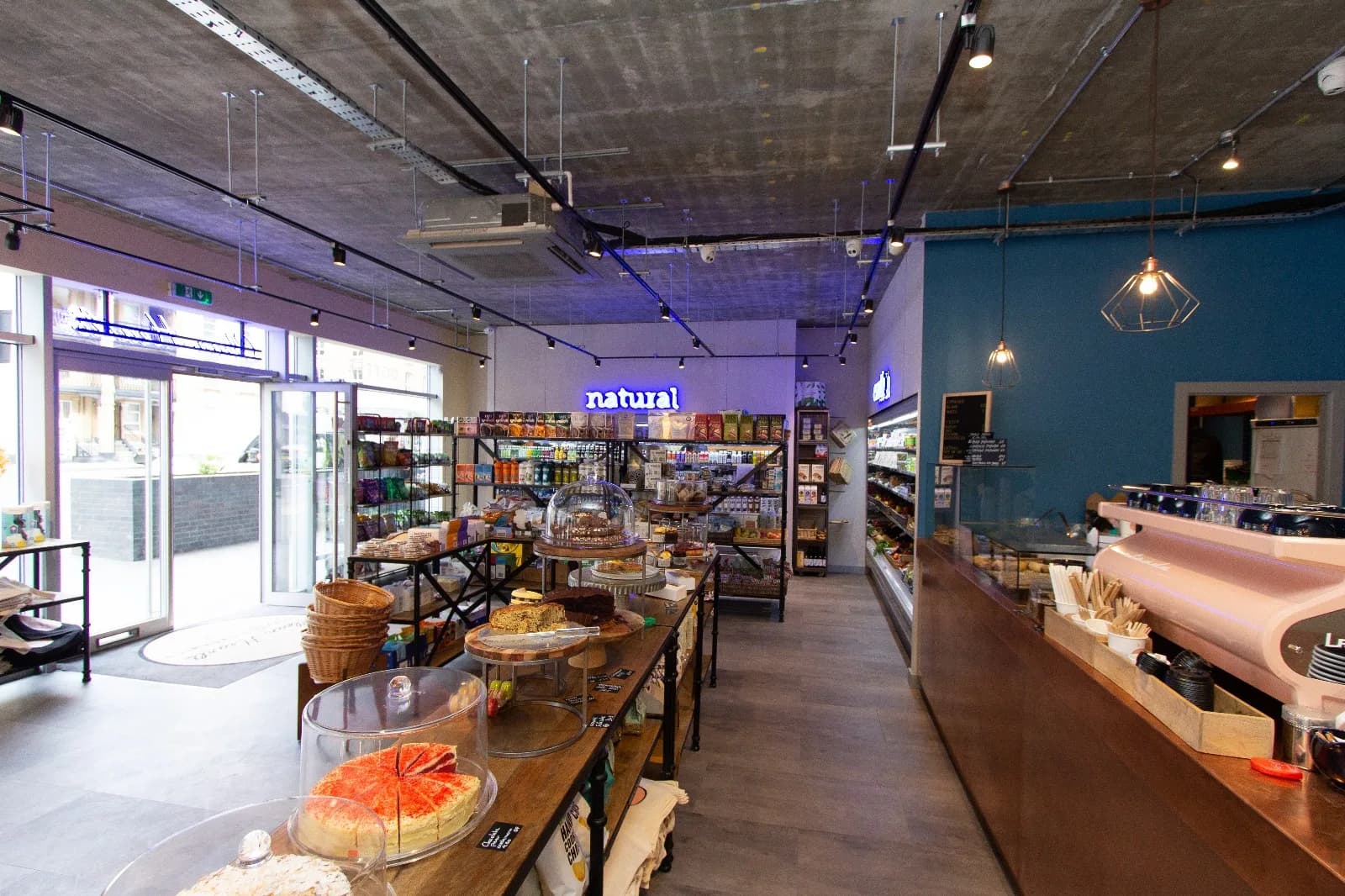 Clean Heart Coffee & Organics in London, specialty coffee cafe