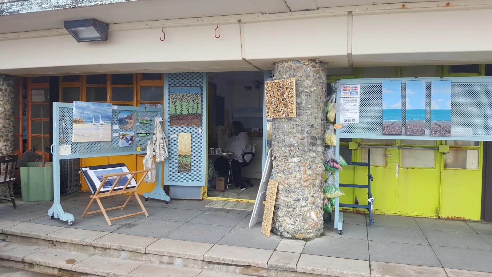 Coast Cafe in Worthing, specialty coffee cafe