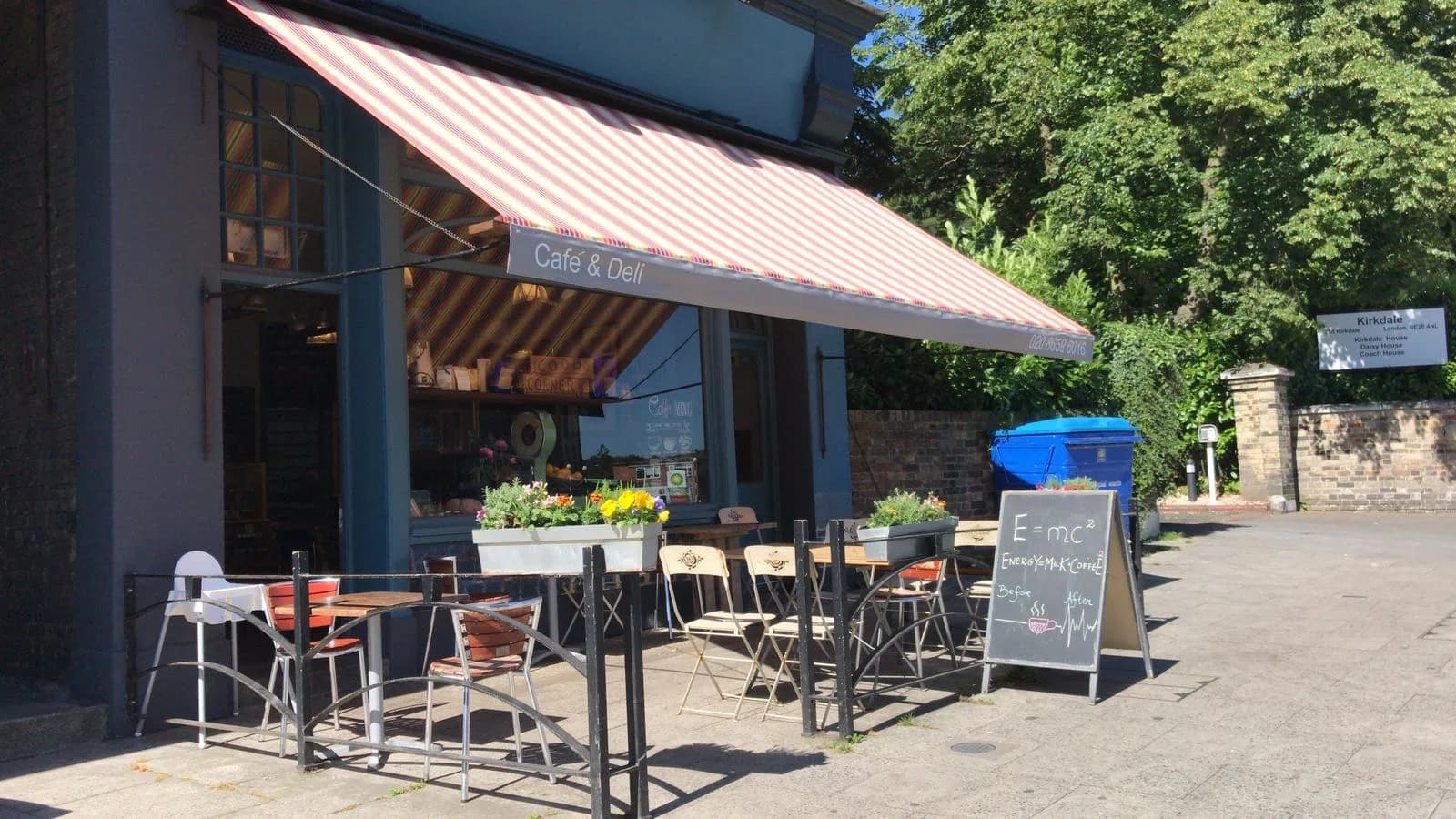 Cobb's Corner Cafe Caribbean food in London, specialty coffee cafe