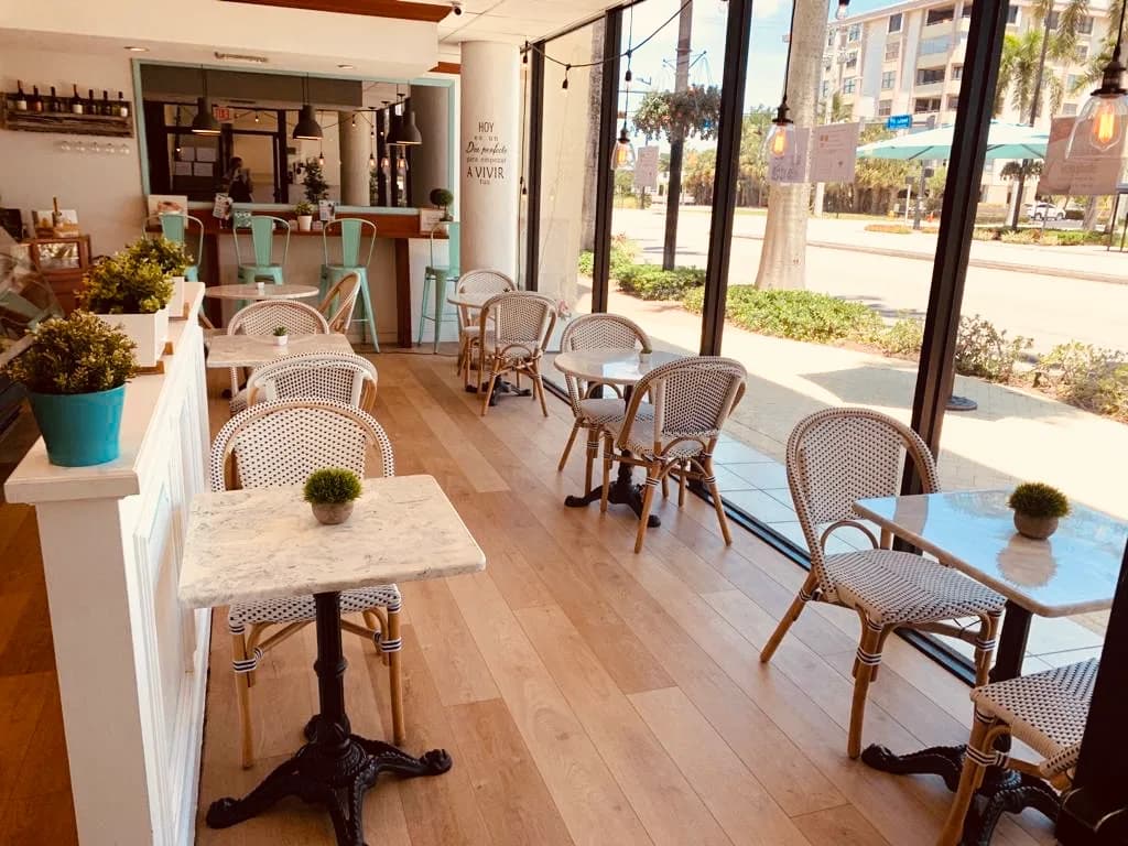 Coffee Break Enjoy in Miami, specialty coffee cafe