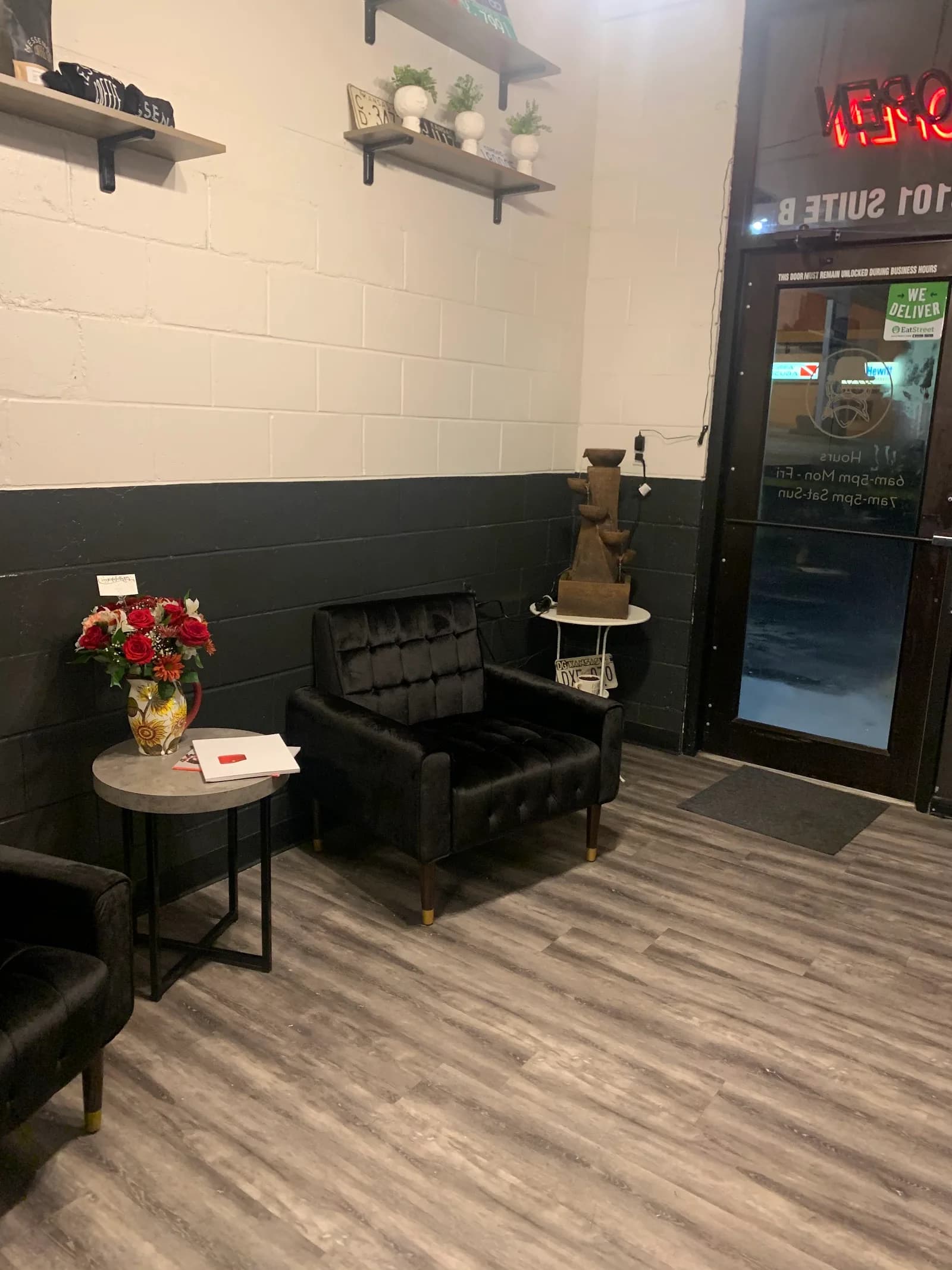 CoffeeHead in Topeka, specialty coffee cafe