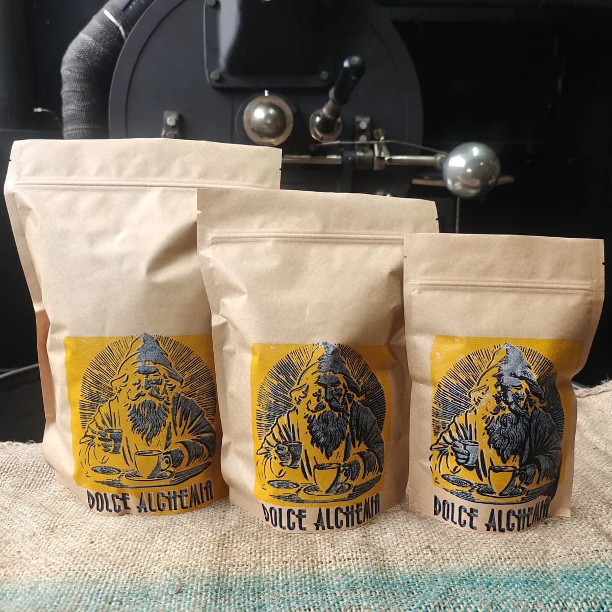 medium roast, fully washed java, indonesia coffee from dolce alchemia coffee roasters