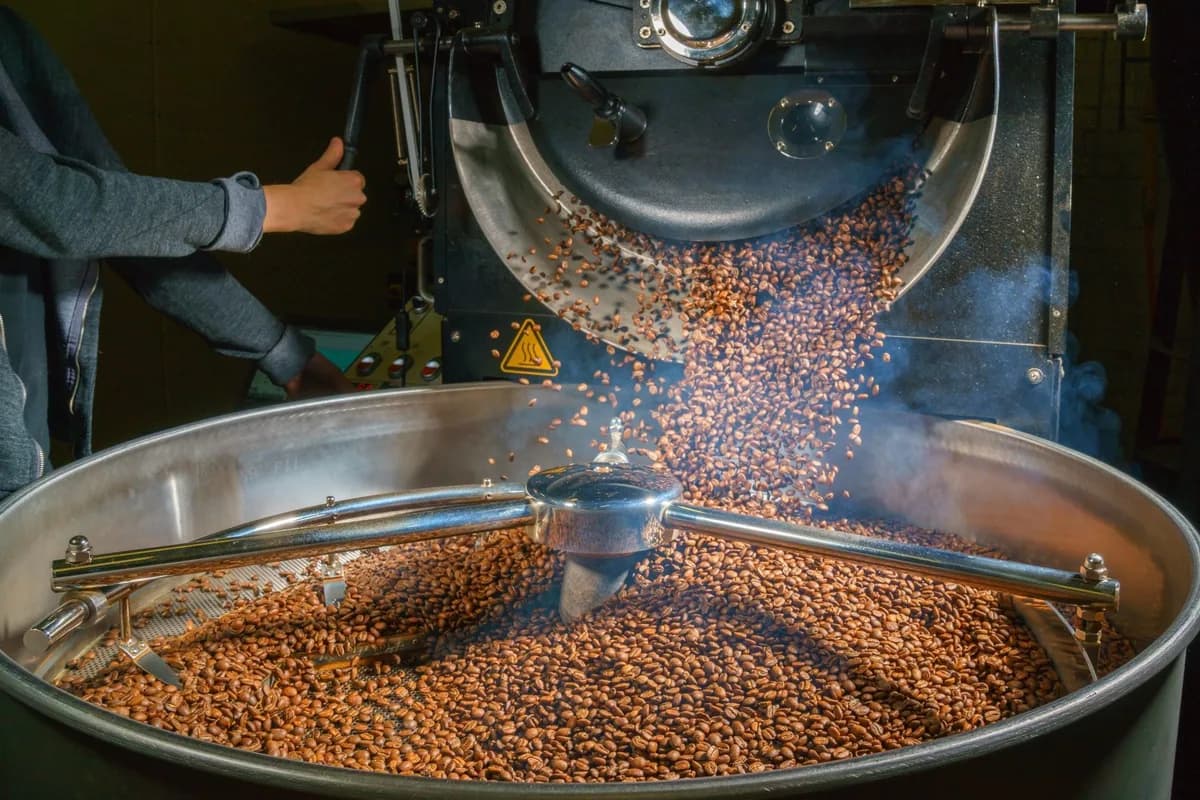 lucas espresso – signature blend (roast: medium ❹) 🌱new crop🌱, ethiopia + colombia + guatemala + india coffee from lucas coffee roasters