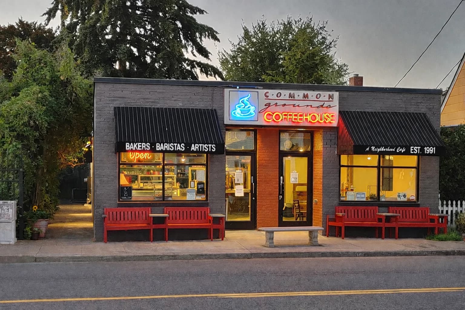 Common Grounds Coffeehouse in Portland, specialty coffee cafe