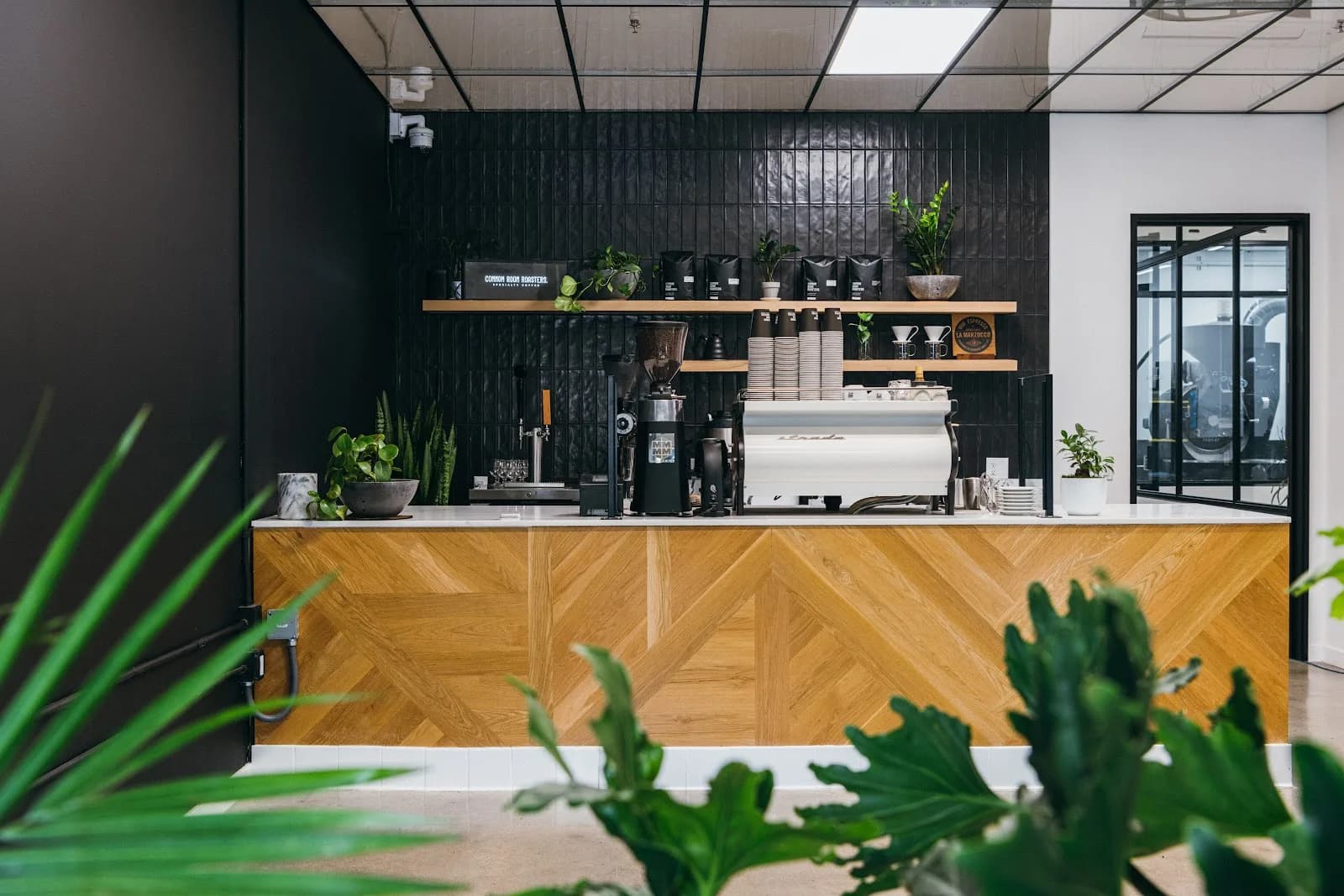 Common Room Roasters - Long Beach Coffee Shop & Roastery in Long Beach, specialty coffee roaster