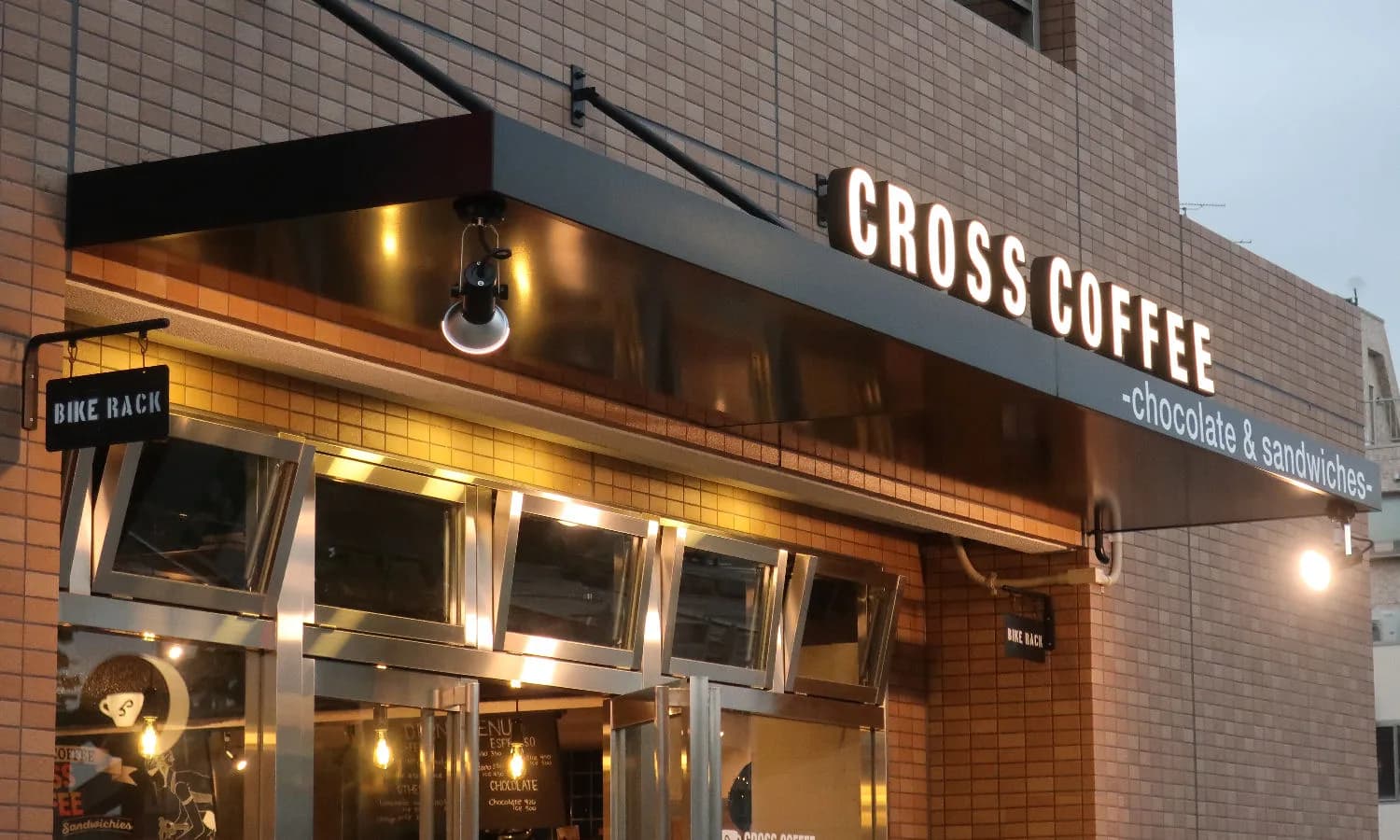 CROSS COFFEE -chocolate & sandwiches- in Tokyo, specialty coffee cafe
