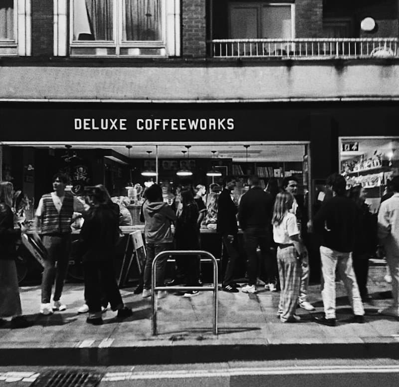 Deluxe Coffeeworks 219 in London, specialty coffee roaster