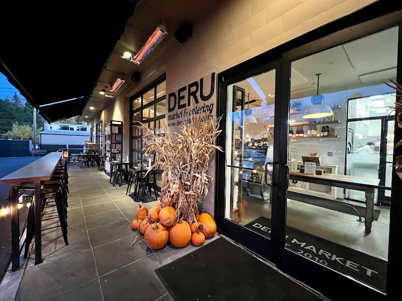 DERU in Kirkland, specialty coffee cafe