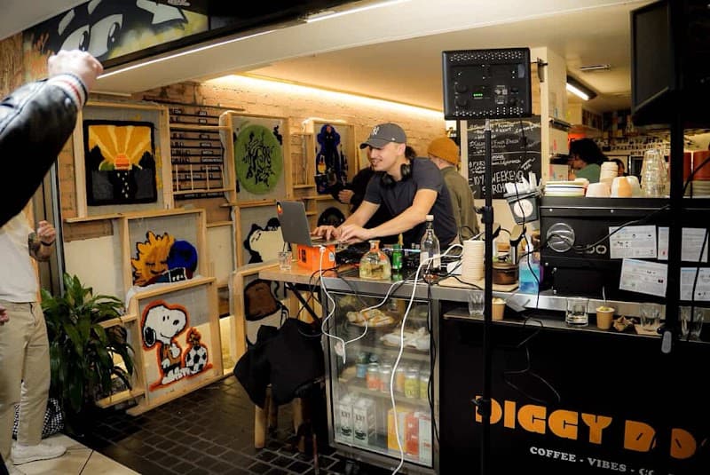 Diggy Doo's Coffee in Sydney, specialty coffee cafe
