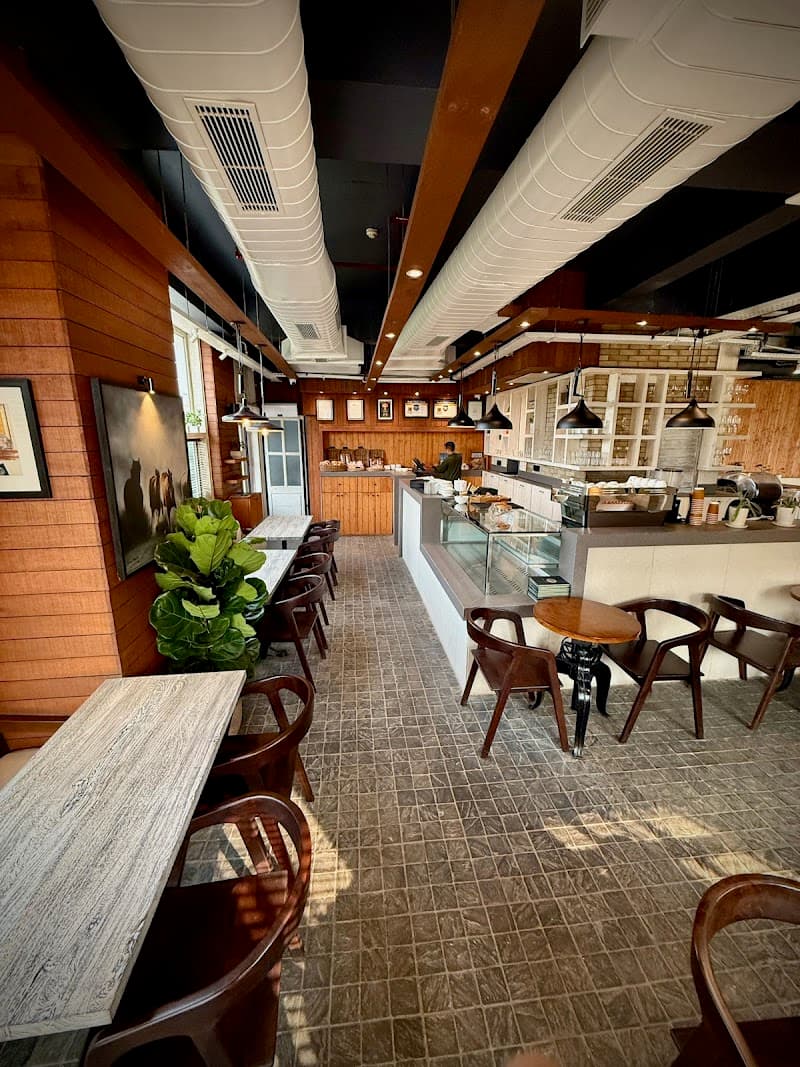 DiGhent Cafe in Gurugram, specialty coffee cafe