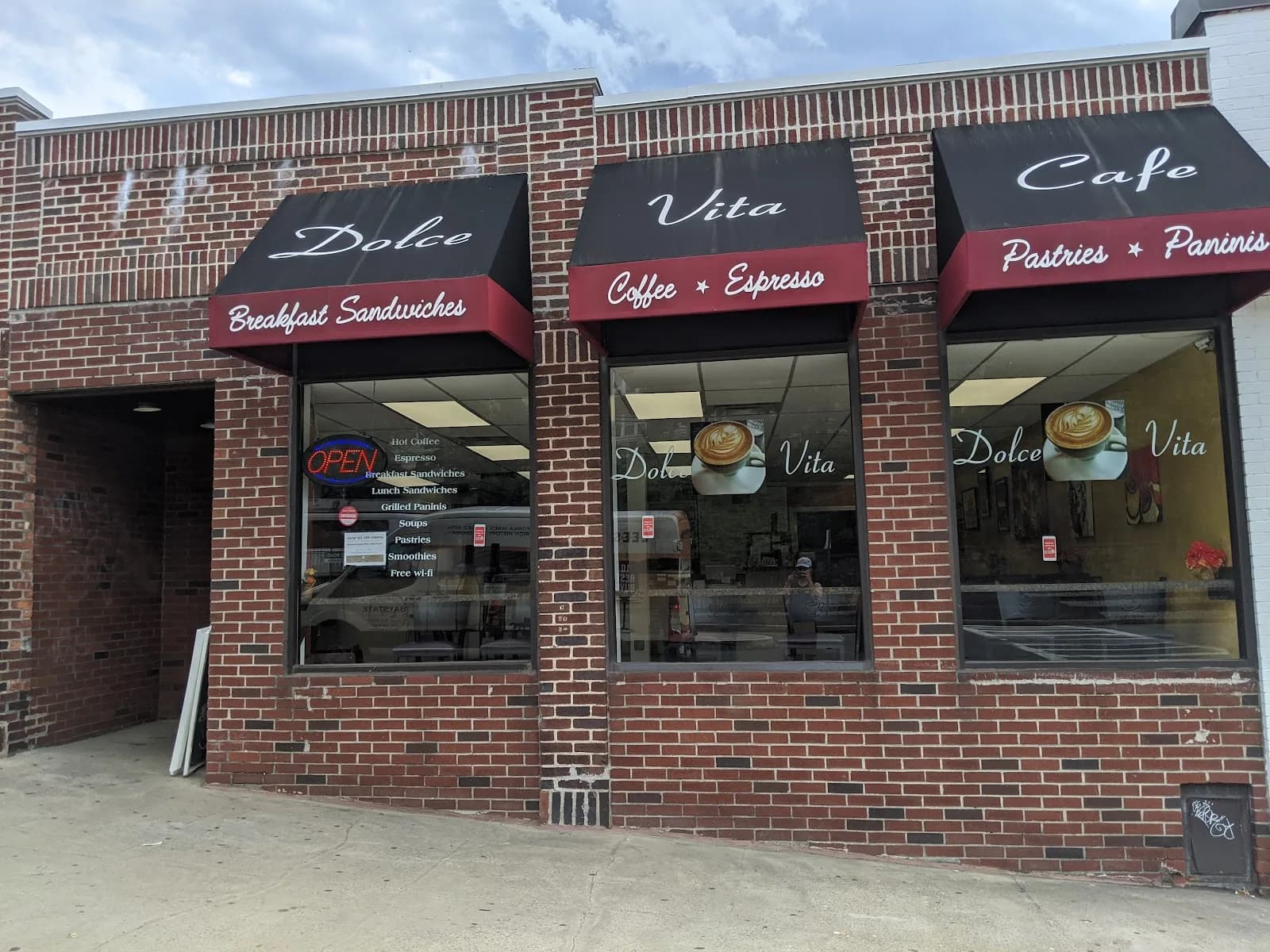 Dolce Vita Cafe in Boston, specialty coffee cafe