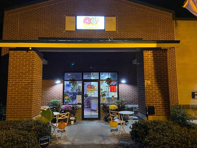 DonutMakes in Summerville, specialty coffee cafe
