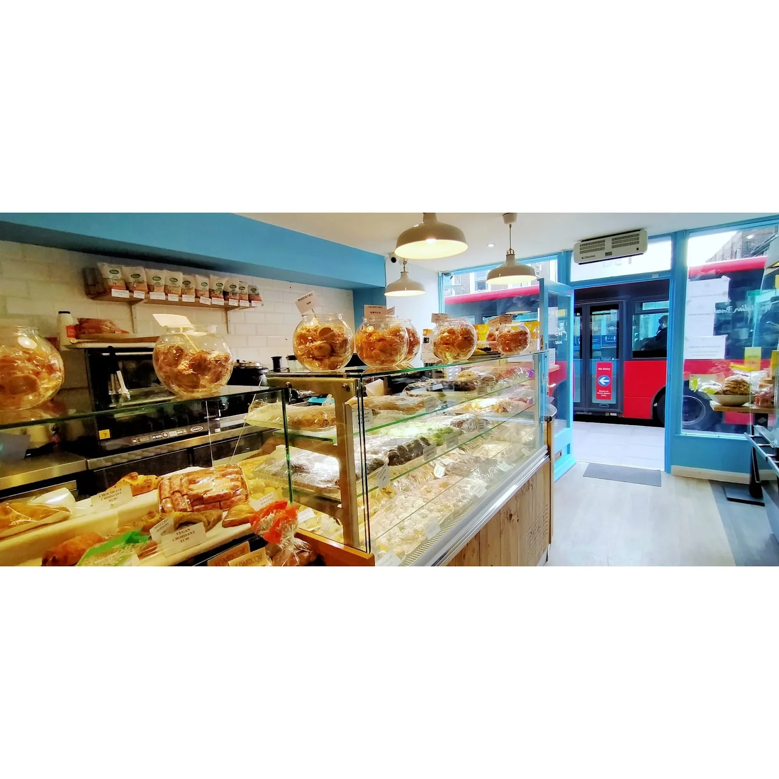 Drink Eat - The Italian Break in London, specialty coffee cafe