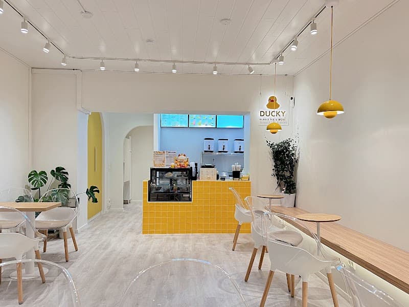 Ducky Bubble Tea & More in Helsinki, specialty coffee cafe