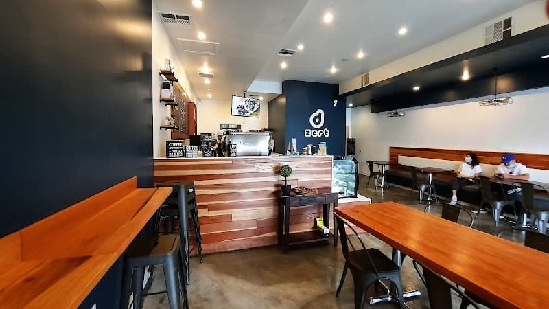 dzert - snow station in Los Angeles, specialty coffee cafe